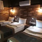 Hotel The