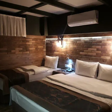 Hotel The
